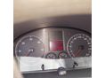 VOLKSWAGEN TOURAN 2004 - 7
