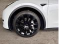 TESLA MODEL Y 2022/12 - 6