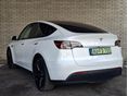 TESLA MODEL Y 2022/12 - 3