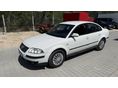 VOLKSWAGEN PASSAT 2001/11 - 4