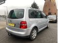 VOLKSWAGEN TOURAN 2004/3 - 4