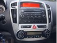 KIA CEE'D 2008/8 - 9