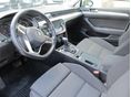 VOLKSWAGEN PASSAT 2020/8 - 7