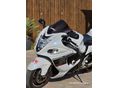 SUZUKI GSX 1300 R (HAYABUSA) Makulátlanul szép motor. gyönygházmetál fehér szín. sz.könyv. 2 kulcs. E jeles B