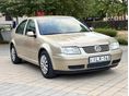 VOLKSWAGEN BORA 2003/7 - 3