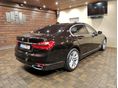BMW 740 2016/10 - 5