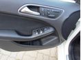MERCEDES-BENZ B 180 2013/5 - 8