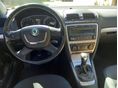 SKODA OCTAVIA 2009/7 - 10