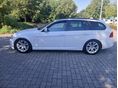 BMW 320 2010/4 - 5