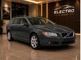 VOLVO V70 2.0 D [D4] Summum Geartronic 5 hengeres. vegig szerivelt.friss szerviz. navi.tetoablak.bor