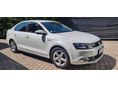 VOLKSWAGEN JETTA 1.4 TSI Highline Hybrid DSG 150 LE bőr közel 800.000 Ft friss műszaki felkész