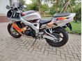 HONDA CBR 900 RR SC28