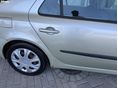 RENAULT LAGUNA 2003 - 6