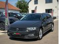 VOLKSWAGEN PASSAT VIII Variant 2.0 TDI SCR Elegance DSG MO-I. 1.TUL. RENDSZERESEN KARBANTARTOTT