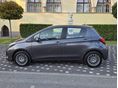 TOYOTA YARIS 2015/12 - 8