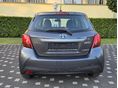 TOYOTA YARIS 2015/12 - 9