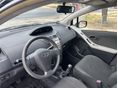 TOYOTA YARIS 2011/3 - 8