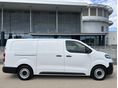 OPEL VIVARO Vivaro-e Cargo L 75 kWh (Automata) (3 személyes ) Hosszított Kivitel!