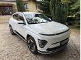 HYUNDAI KONA EV 48,4kWh Prime Limited ELSŐ TULAJ GARANCIÁLIS HŐSZIVATTYÚ ŰLÉS KORMÁNYFŰTÉS 3 FÁZIS SÁVTARTÓ TEMPOMAT