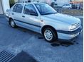 VOLKSWAGEN VENTO 1994/5 - 5