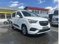 OPEL COMBO Life 1.2 T Selection NAGYON MEGKÍMÉLT ÁLLAPOTBAN. TÖKÉLETES MOTOR-VÁLTÓ. VALÓS KM!
