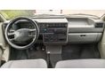 VOLKSWAGEN TRANSPORTER 1997/4 - 9
