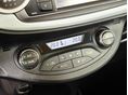 TOYOTA YARIS 2013/7 - 19