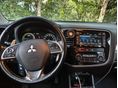 MITSUBISHI OUTLANDER 2014/9 - 7