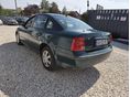 VOLKSWAGEN PASSAT 1998/4 - 5
