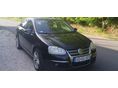 VOLKSWAGEN JETTA 1.6 Comfortline VALOS KM M.O.I ALKALMI ARON 17 GYARI FELINK EL FEKTE SEDAN
