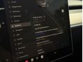 TESLA MODEL Y 2023/2 - 17