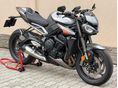 TRIUMPH STREET TRIPLE RS
