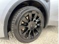 TESLA MODEL Y 2024/7 - 10