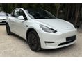 TESLA MODEL Y RWD (Automata) Gyári Garancia. Vonóhorog. Szép külső-belső állapot