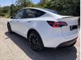 TESLA MODEL Y 2023/5 - 4