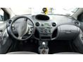 TOYOTA YARIS 2001/11 - 10