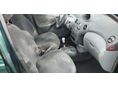 TOYOTA YARIS 2001/11 - 11