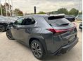 LEXUS UX 2025/12 - 4