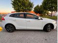 VOLVO V40 2019 - 9