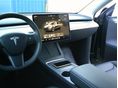 TESLA MODEL Y 2023/12 - 11