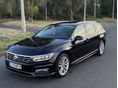 VOLKSWAGEN PASSAT VIII Variant 2.0 TDI BMT SCR Highline DSG ! R-LINE ! MATRIX ! VIRTUAL ! ÜLÉSHŰTÉS ! DYNAUDIO ! NAPPA BŐR ! NAGY NAVI !
