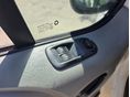 RENAULT TRAFIC 2011/12 - 7