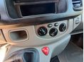 RENAULT TRAFIC 2004/8 - 21