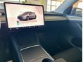 TESLA MODEL Y 2022/6 - 8