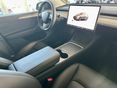 TESLA MODEL Y 2022/6 - 9