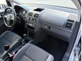 VOLKSWAGEN TOURAN 2015/8 - 9