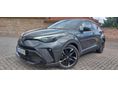 TOYOTA C-HR 2.0 Hybrid GR Sport e-CVT D.KLÍMA! NAVI! P.RADAR-KAMERA! TEMPOMAT! A.FELNI! Ü.FŰTÉS! SZ.KÖNYV! LED!