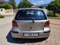 TOYOTA YARIS 2003/6 - 5