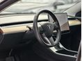 TESLA MODEL 3 2019/8 - 23