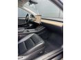 TESLA MODEL 3 2022/3 - 9